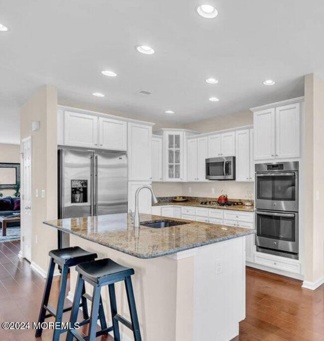 Photo - 301 Princeton Court
