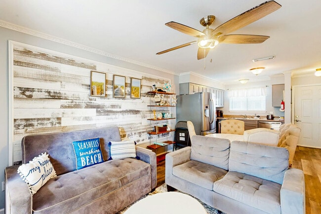 924 W Beach Blvd Unit SI FL1-ID1364784P