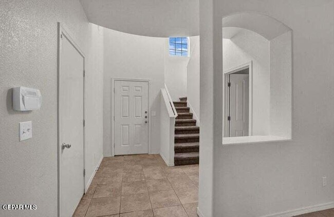 Photo - 14517 Jesus Almeida