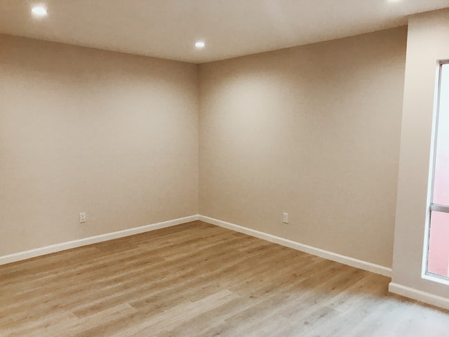 Photo - 1319 23rd St Unidad A