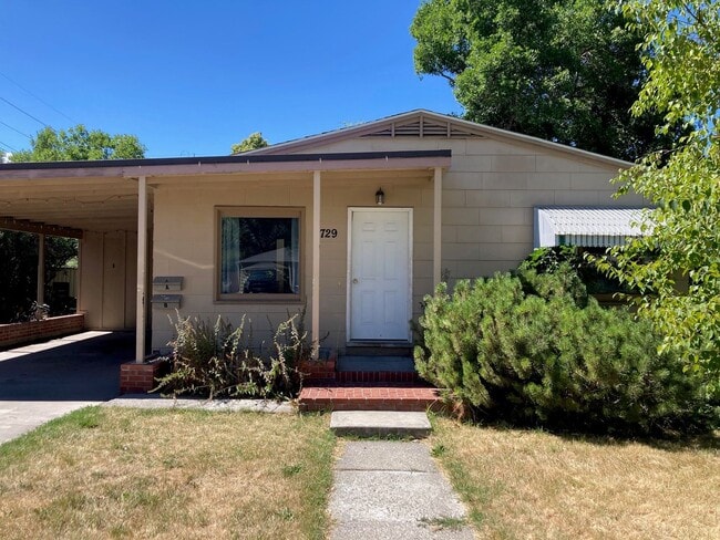 Building Photo - 729 S 14th Ave Unit 729 S. 14th   A Rental