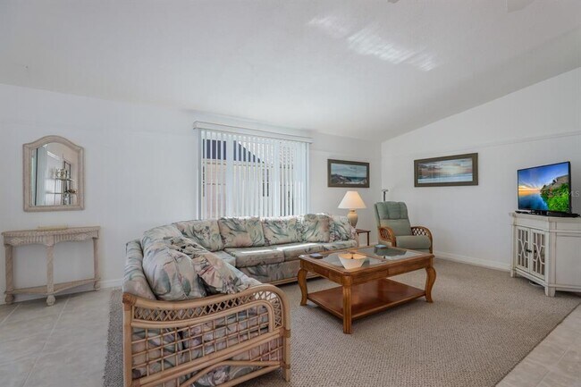 Photo - 2804 Avenue C