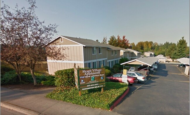 Building Photo - 2107 N Laventure Rd