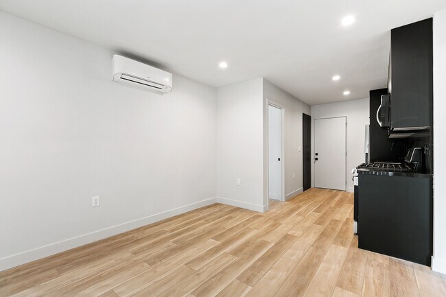 Photo - 221 Lucas Ave Unit 1