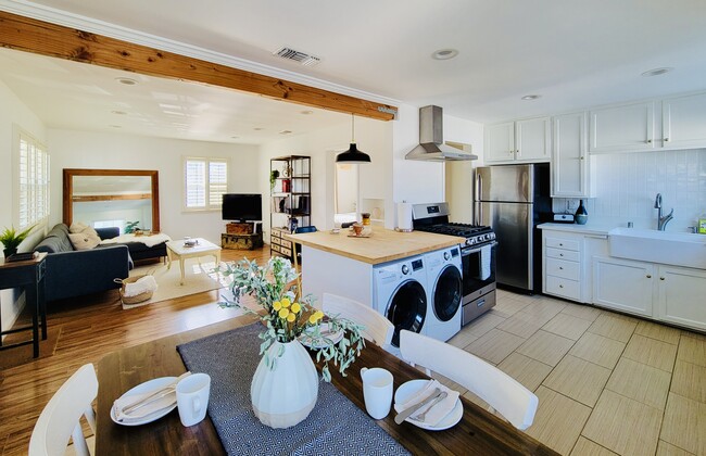 Photo - 1607 W 214th St