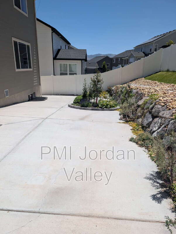 Photo - 2123 Wallflower Dr