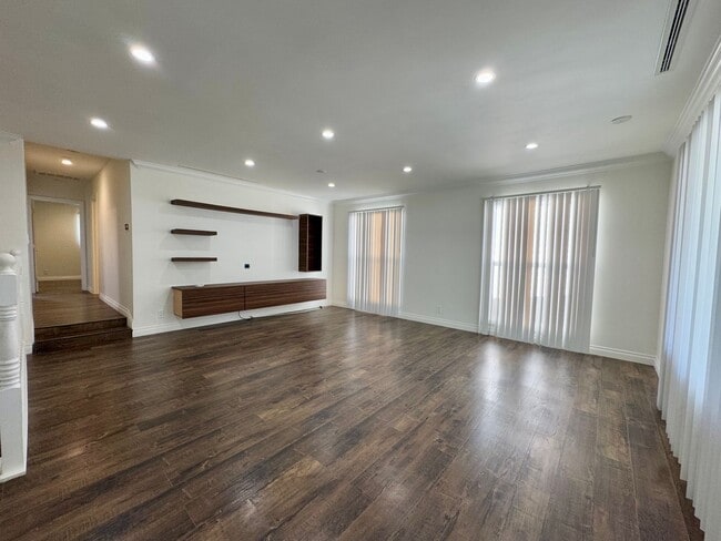 Photo - Large Open Layout Nestled in a Quiet Neighborhood with Stunning Mountain Views