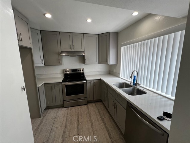 Photo - 18511 Mayall St Unidad A