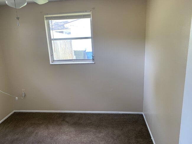 Photo - 1213 Mook St