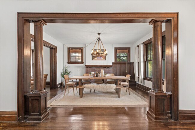 Photo - 439 Thurman Ave