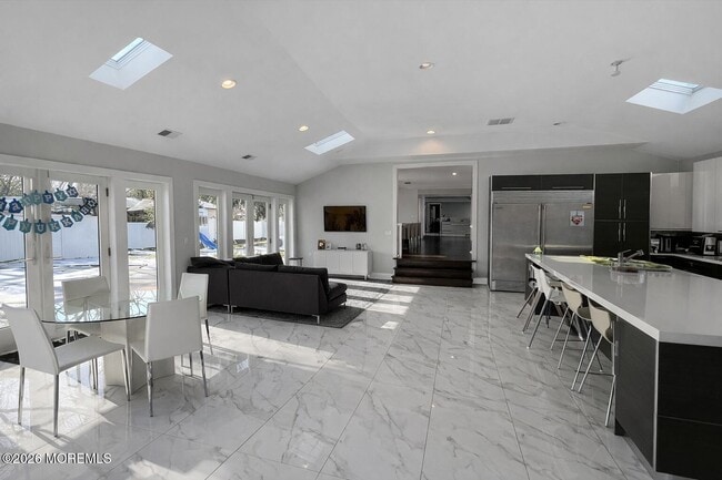 Photo - 11 Woodland Dr