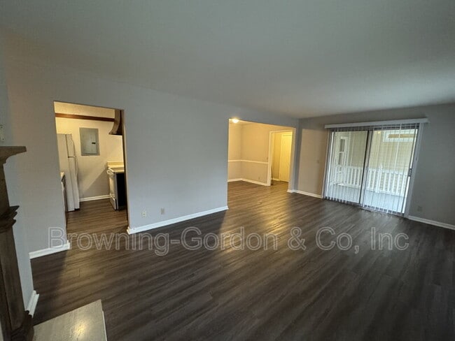 Photo - 5025 Hillsboro Dr