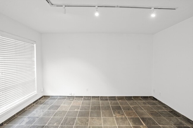 Photo - 3602 Garrott St Unit 7