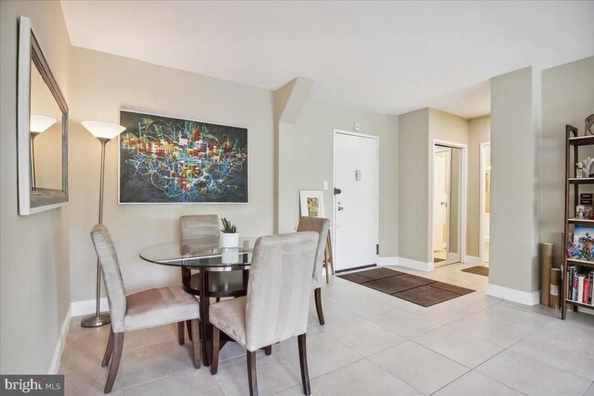 Photo - 10500 ROCKVILLE PIK Unit 306
