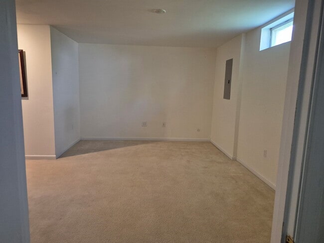 Photo - 4 Fieldstone Ct