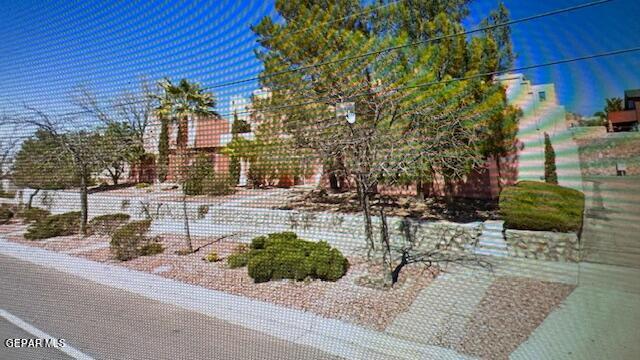 Building Photo - 730 N Resler Dr