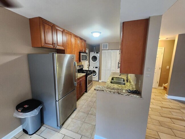 Photo - 624 N Lake Shore Dr