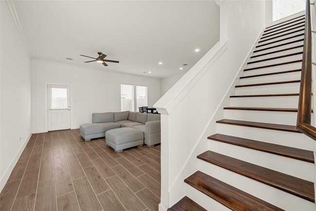 Photo - 6405 Leopold Star Ln