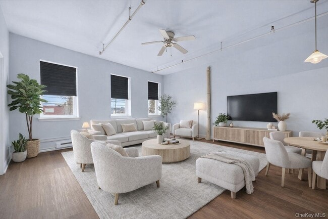 Building Photo - 23 W Main St Unit 1