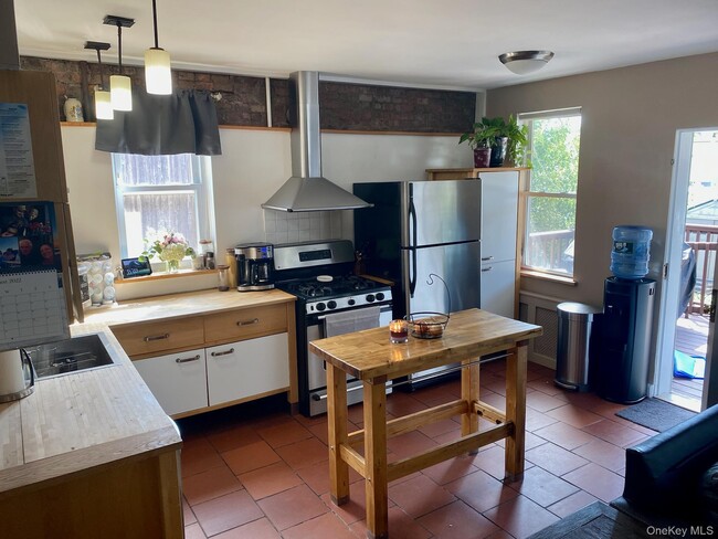 Photo - 462 W Chester St Unit Main