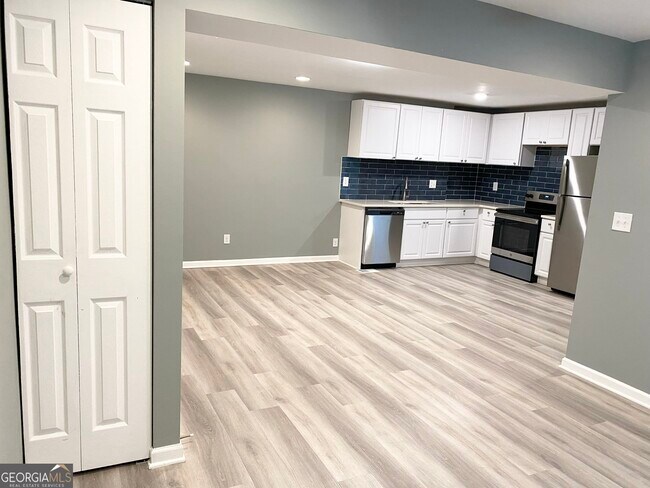 Photo - 1891 Tremont Dr NW Unit #3