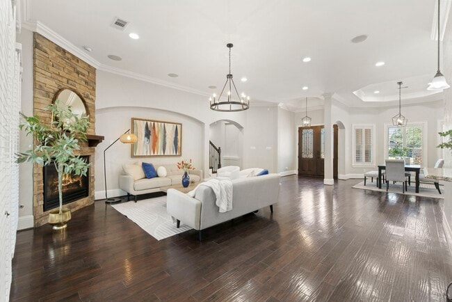 Photo - 26214 Kingsgate Ln