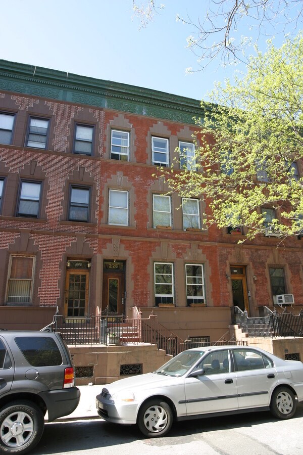 Foto principal - 226 W 138th St Apartamentos