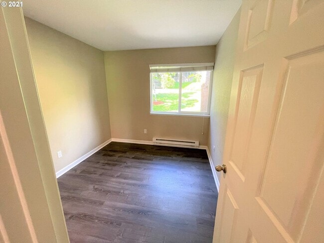 Photo - 2 Bedroom 2 Bathroom Ground Floor Condo in Murrayhill