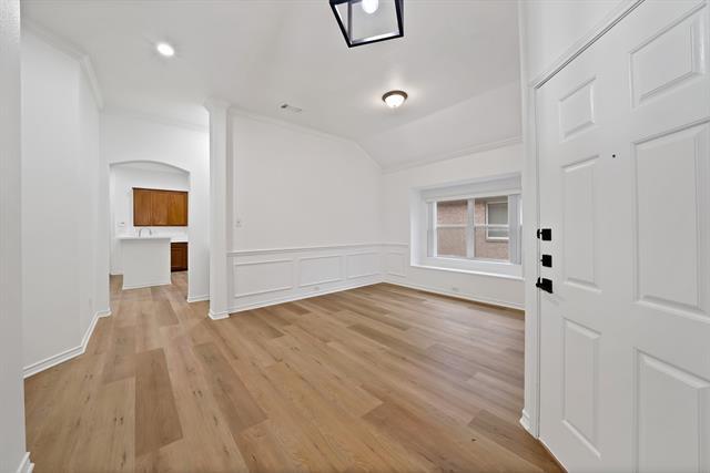 Photo - 1718 Briarhollow Dr