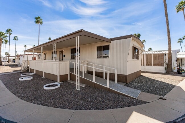 Photo - 2701 E Allred Ave