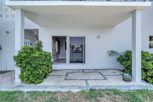 Building Photo - 2200 S Ocean Dr Unit N116