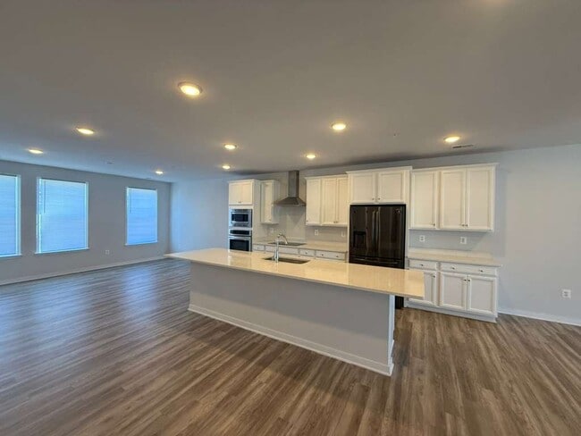 Photo - 5912 Whitehurst Ln