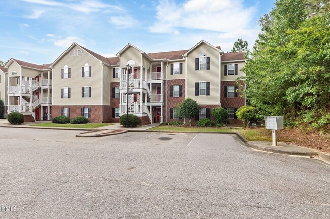Building Photo - 390 Bubble Creek Ct Unit 3