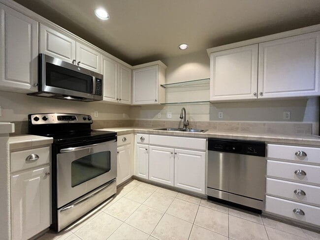 Photo - Awesome 2 Bed 1 Bath, Ground Floor, includes 1 - Parking spot, Washer and Dryer and Community Poo...