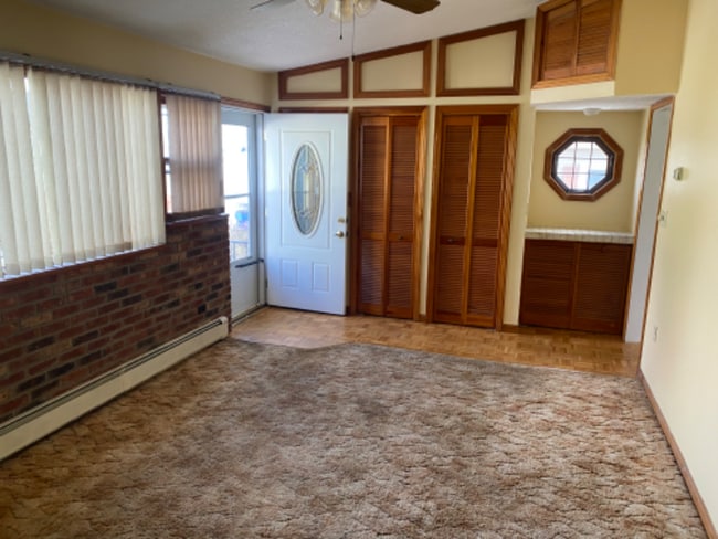 Photo - 18 Clearview Ave