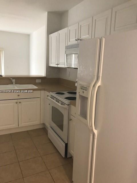Photo - 1650 NE 33rd Ave