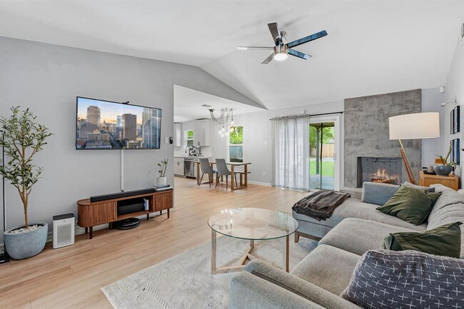 Photo - 5804 Brook Valley Dr