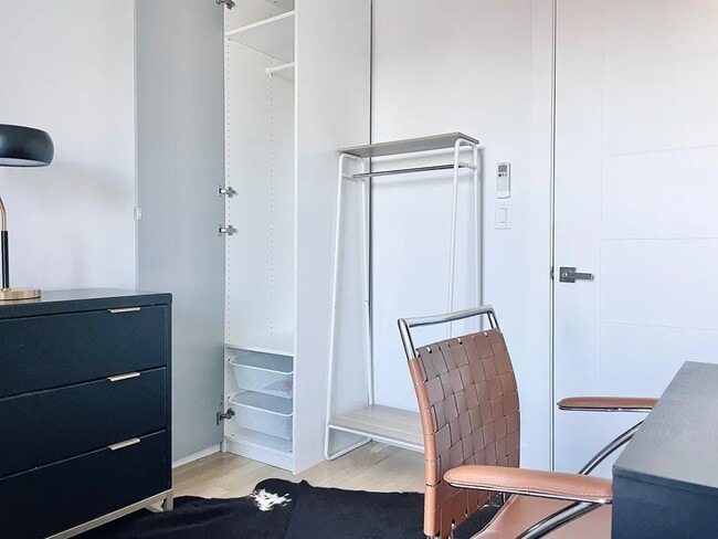 Furnished room/NOT APARTMENT