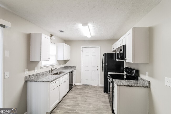 Photo - 6793 Creeks Edge Ct