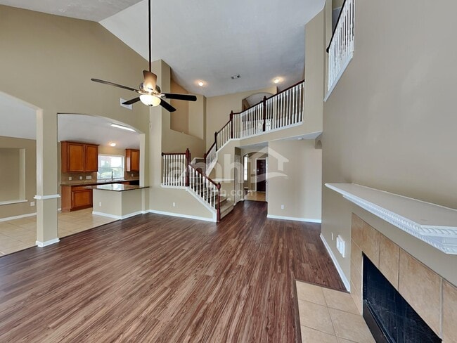 Photo - 2210 Two Trail Dr