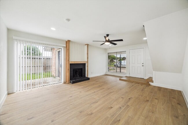 Building Photo - 7822 Pacific Pearl St Rental