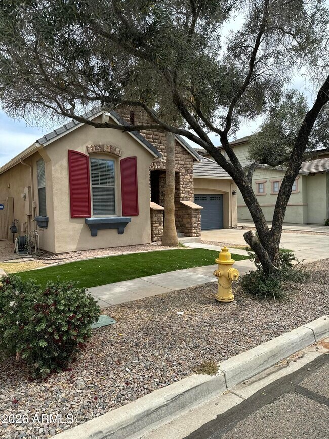 Building Photo - 15128 W Windrose Dr