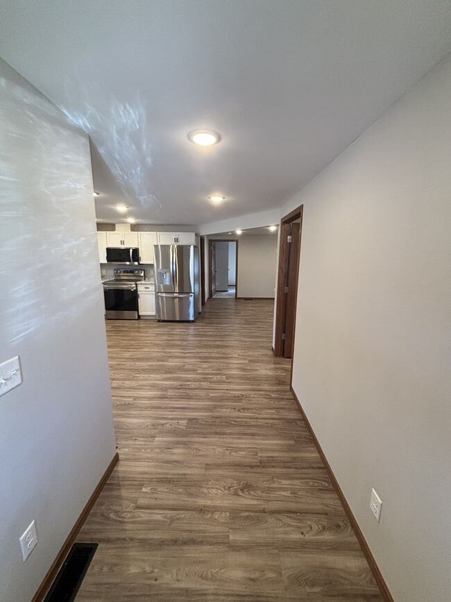 Building Photo - 150 4th St Unit #1