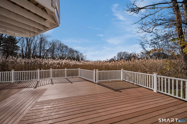 Photo - 90 Boston Post Rd