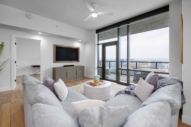 Photo - 70 Rainey St Unit 1706