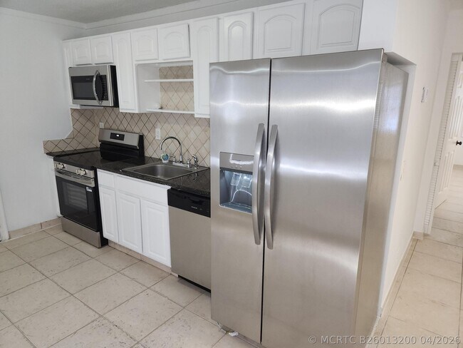 Photo - 210 NW 13th Ave