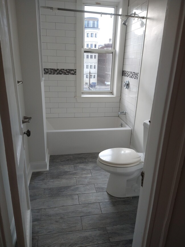Photo - 10 Wadsworth St Apartments