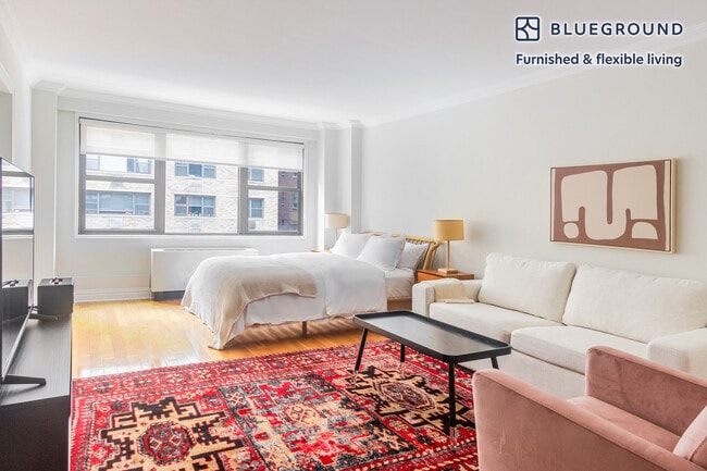 Building Photo - 141 E 33rd St Rental