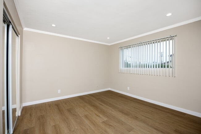 Gardena Court