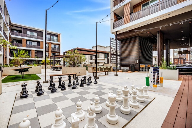 Lakeshore Pearl apartments — community photo